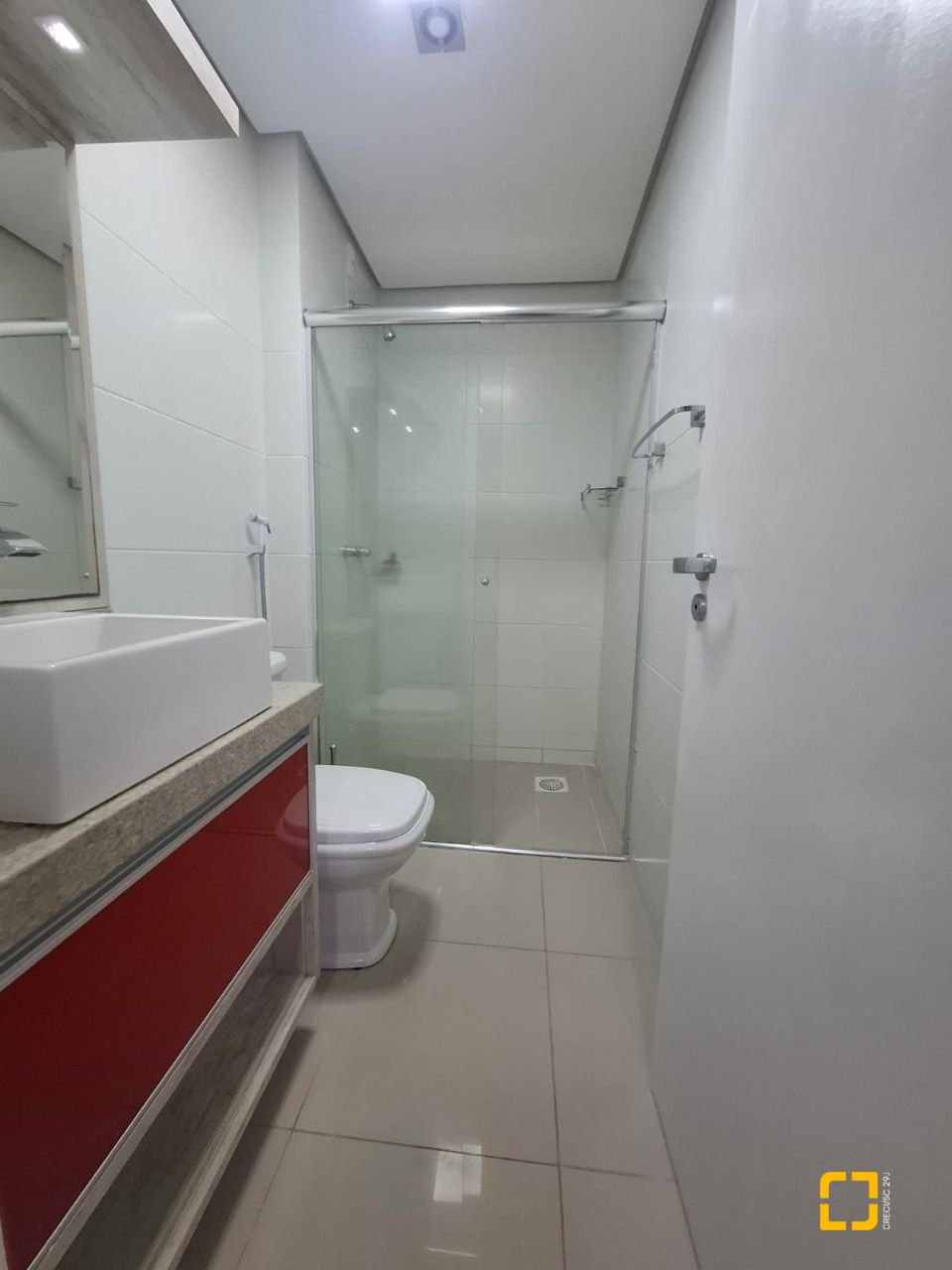Apartamento com 65m², 3 quartos (sendo 1 suíte), 1 garagem, no bairro Estreito em Florianópolis