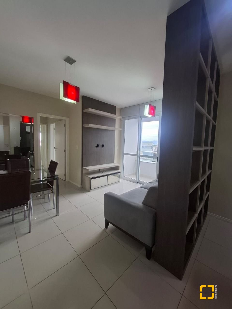 Apartamento com 65m², 3 quartos (sendo 1 suíte), 1 garagem, no bairro Estreito em Florianópolis