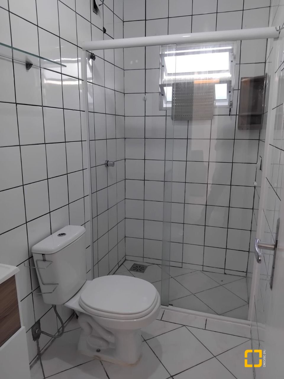 Casa com 130m², 4 quartos (sendo 1 suíte), 2 garagens, no bairro Rio Vermelho em Florianópolis