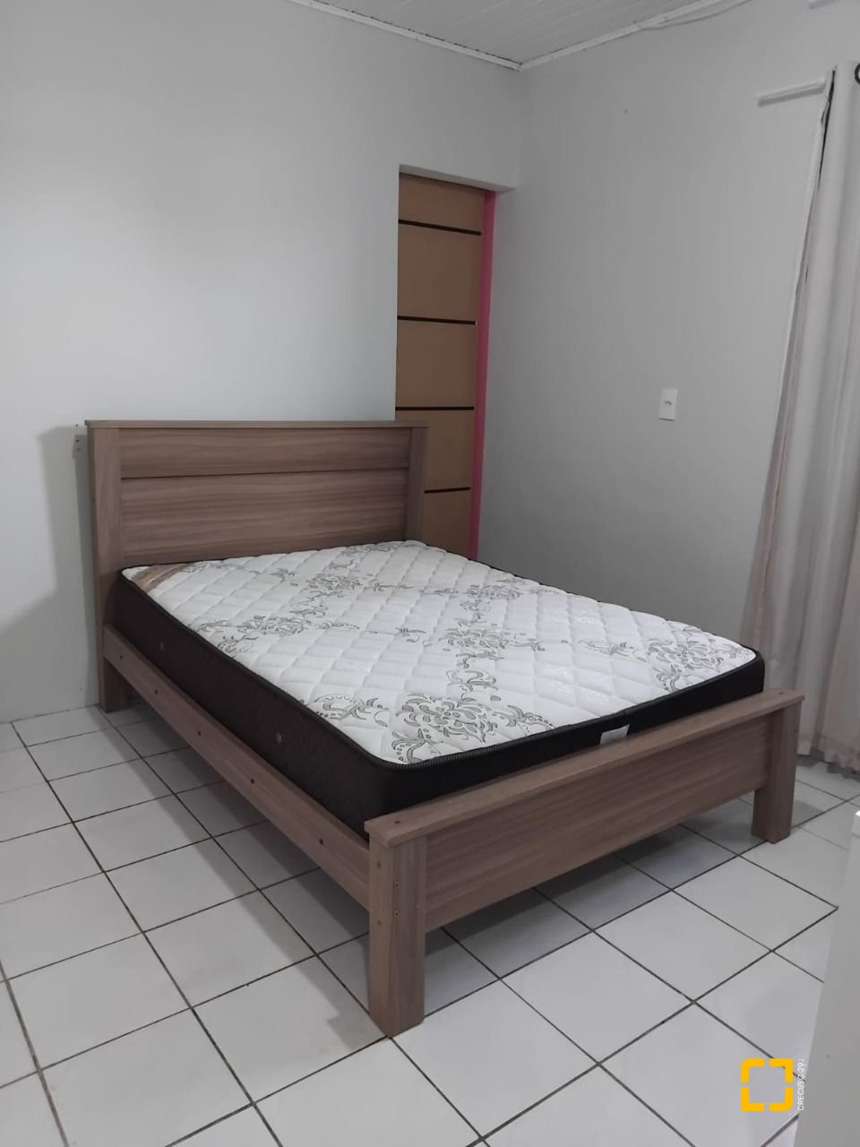 Casa com 130m², 4 quartos (sendo 1 suíte), 2 garagens, no bairro Rio Vermelho em Florianópolis