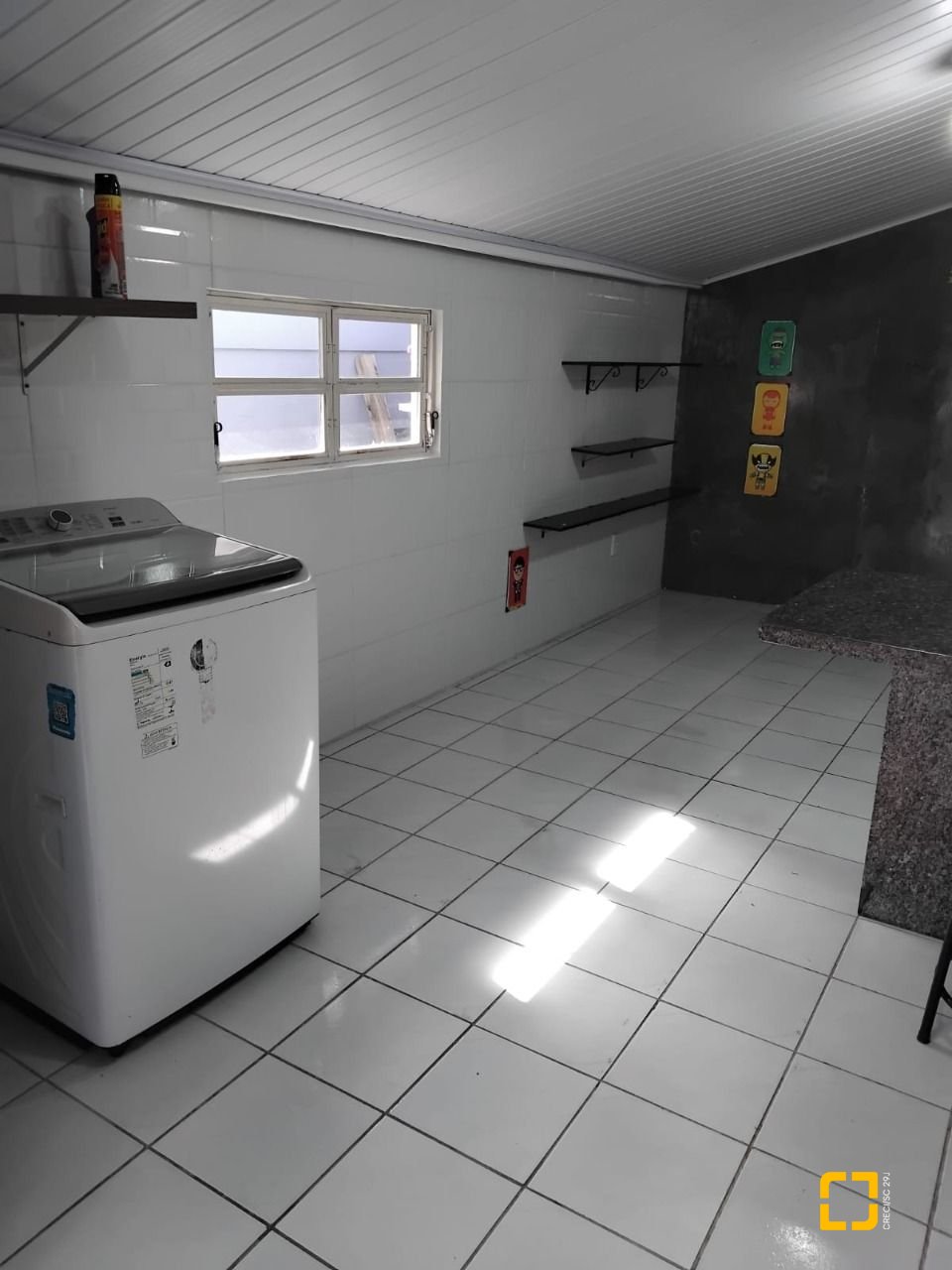 Casa com 130m², 4 quartos (sendo 1 suíte), 2 garagens, no bairro Rio Vermelho em Florianópolis
