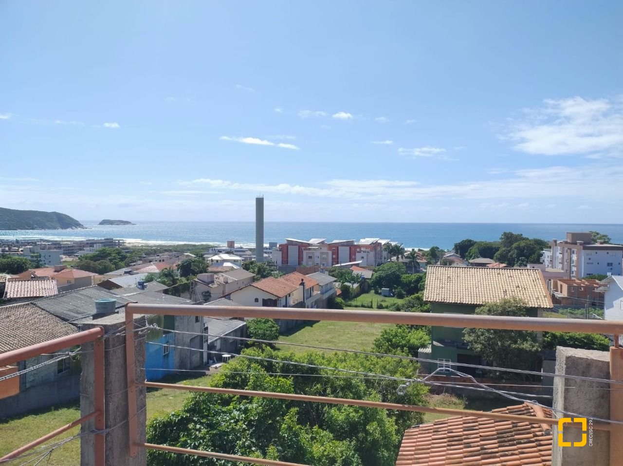 Casa com 330m², 8 quartos (sendo 3 suítes), 2 garagens, no bairro Santinho em Florianópolis