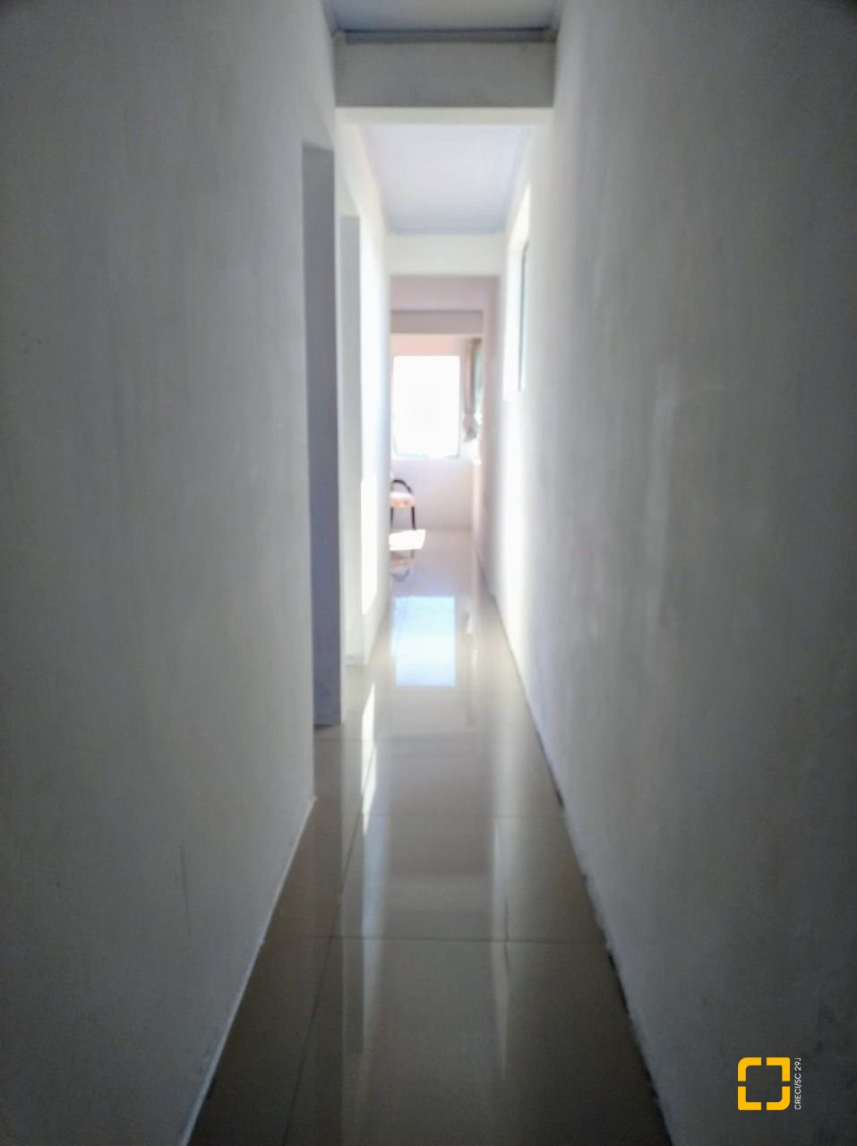 Casa com 330m², 8 quartos (sendo 3 suítes), 2 garagens, no bairro Santinho em Florianópolis
