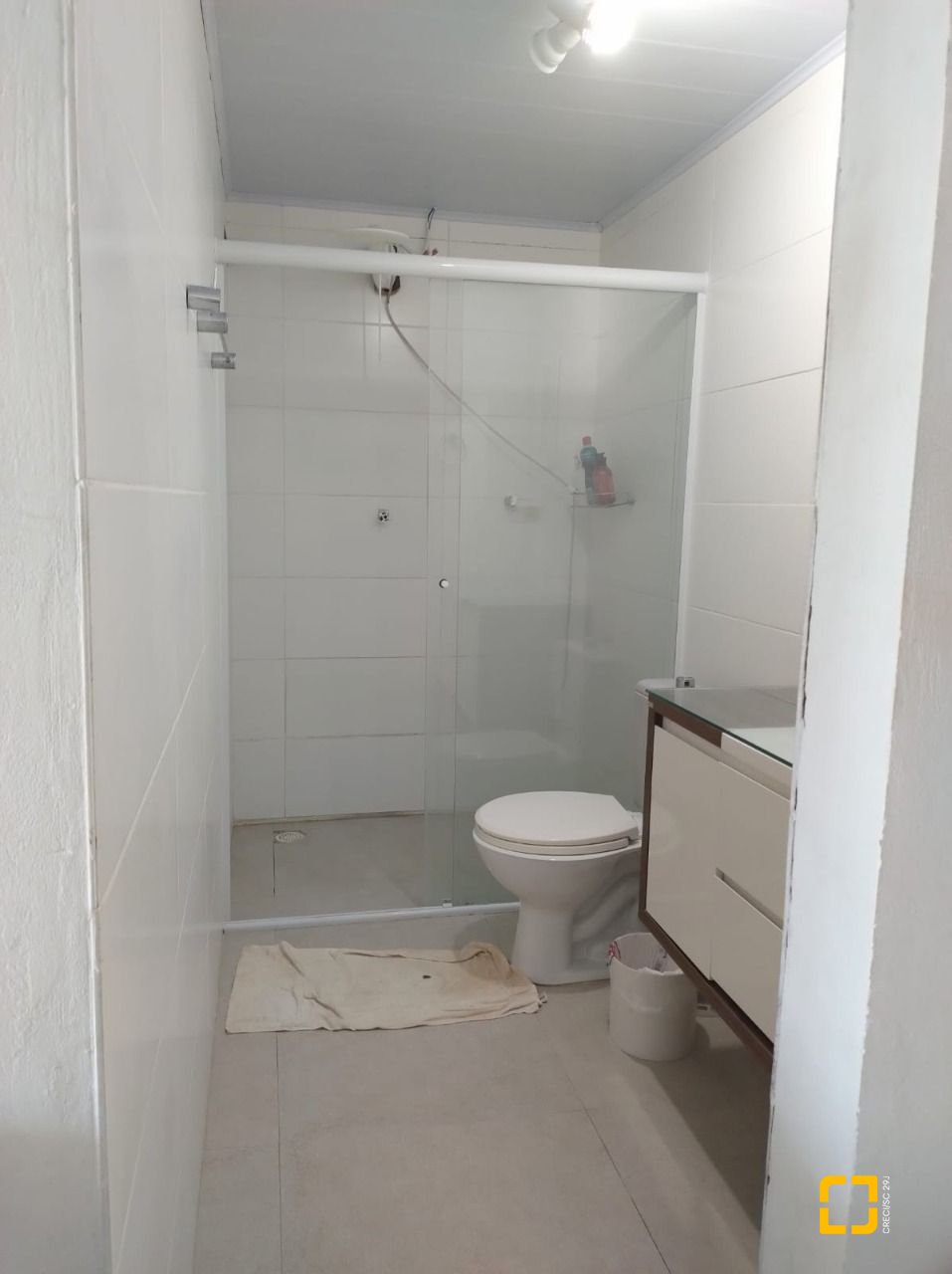 Casa com 330m², 8 quartos (sendo 3 suítes), 2 garagens, no bairro Santinho em Florianópolis