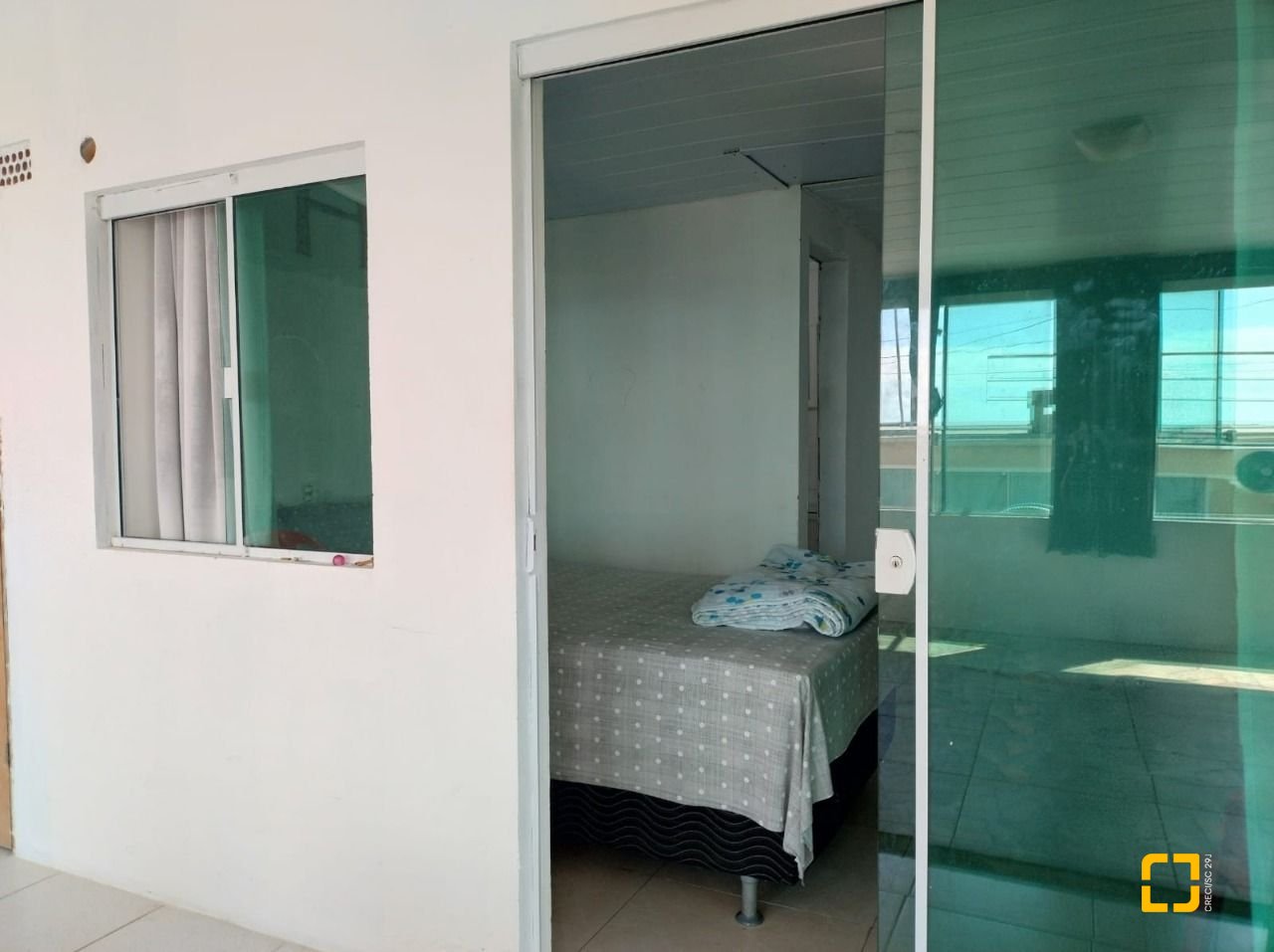 Casa com 330m², 8 quartos (sendo 3 suítes), 2 garagens, no bairro Santinho em Florianópolis