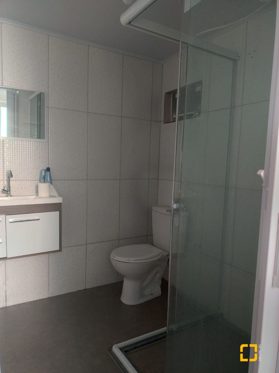 Casa com 330m², 8 quartos (sendo 3 suítes), 2 garagens, no bairro Santinho em Florianópolis