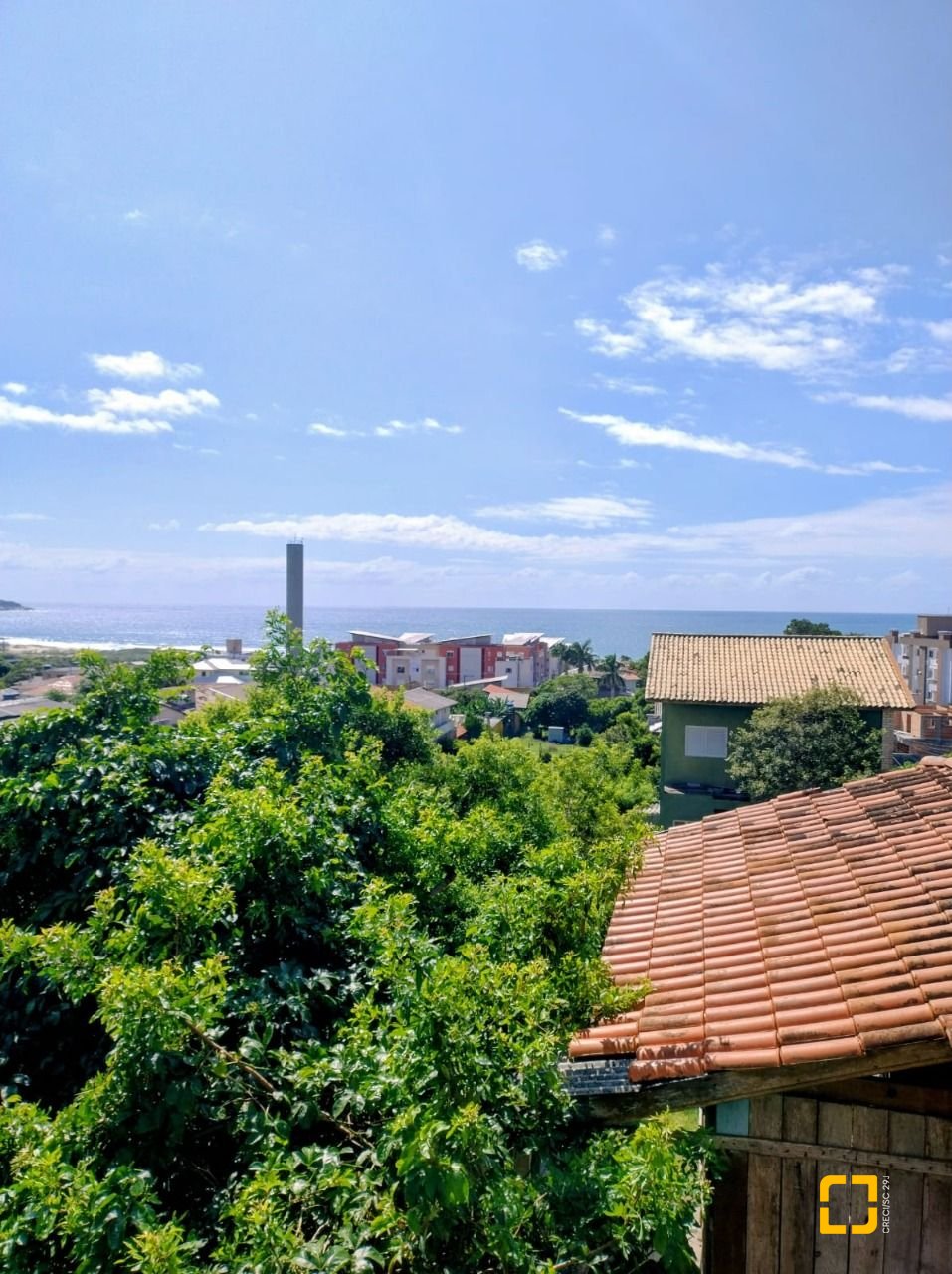 Casa com 330m², 8 quartos (sendo 3 suítes), 2 garagens, no bairro Santinho em Florianópolis