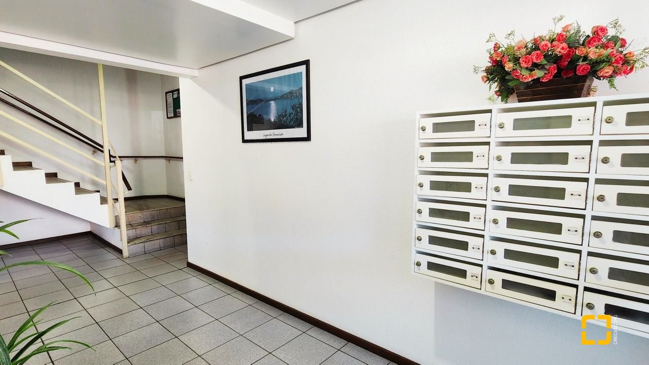 Apartamento com 74m², 2 quartos, 1 garagem, no bairro Barra da Lagoa em Florianópolis