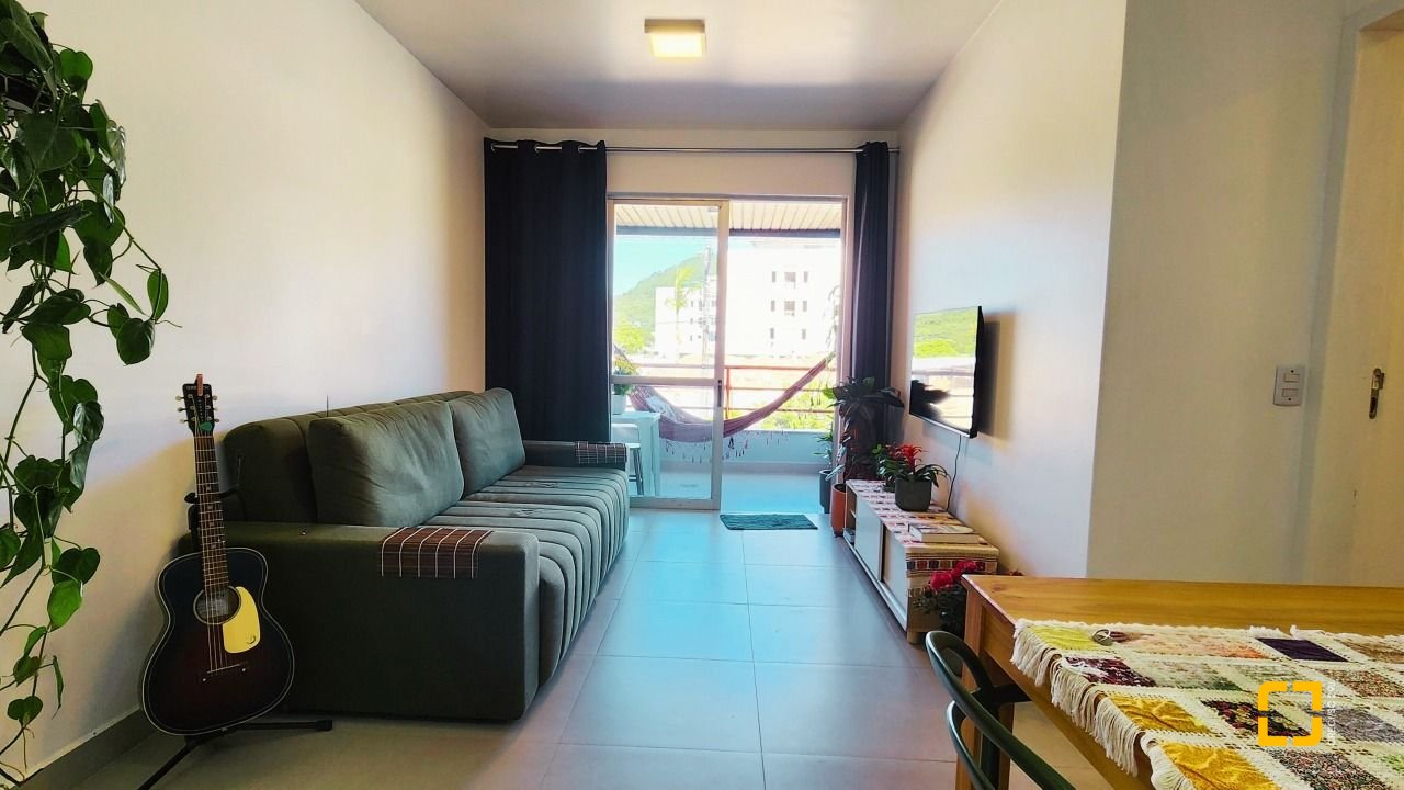 Apartamento com 74m², 2 quartos, 1 garagem, no bairro Barra da Lagoa em Florianópolis