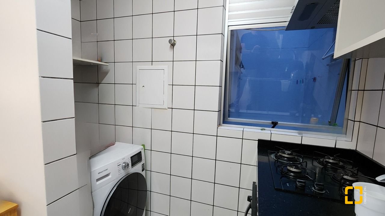 Apartamento com 74m², 2 quartos, 1 garagem, no bairro Barra da Lagoa em Florianópolis