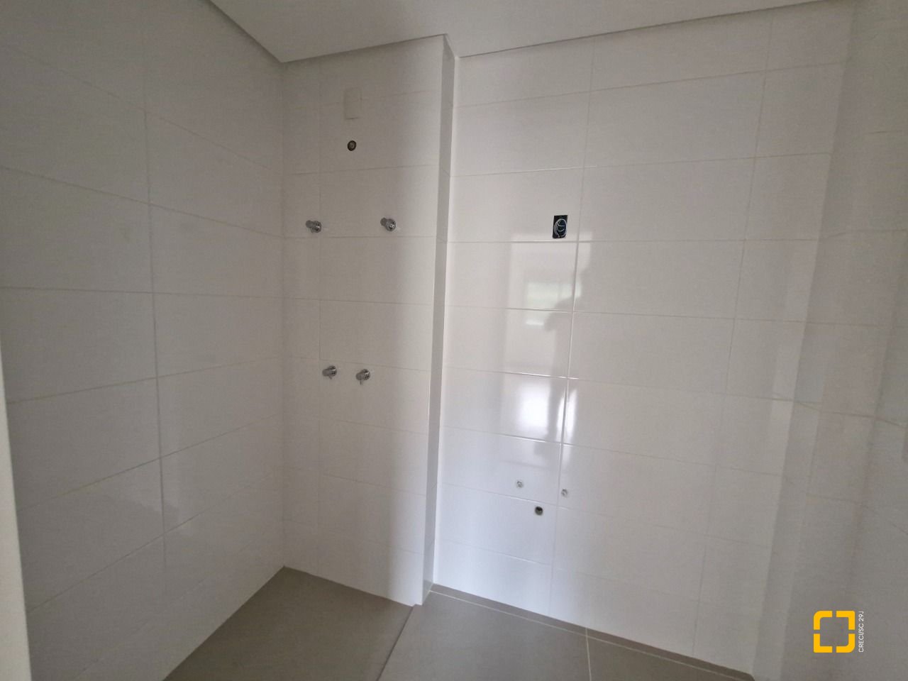Apartamento com 50m², 1 quarto, 1 garagem, no bairro João Paulo em Florianópolis