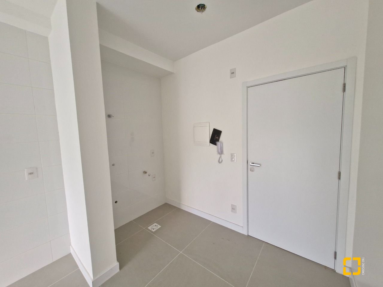 Apartamento com 50m², 1 quarto, 1 garagem, no bairro João Paulo em Florianópolis