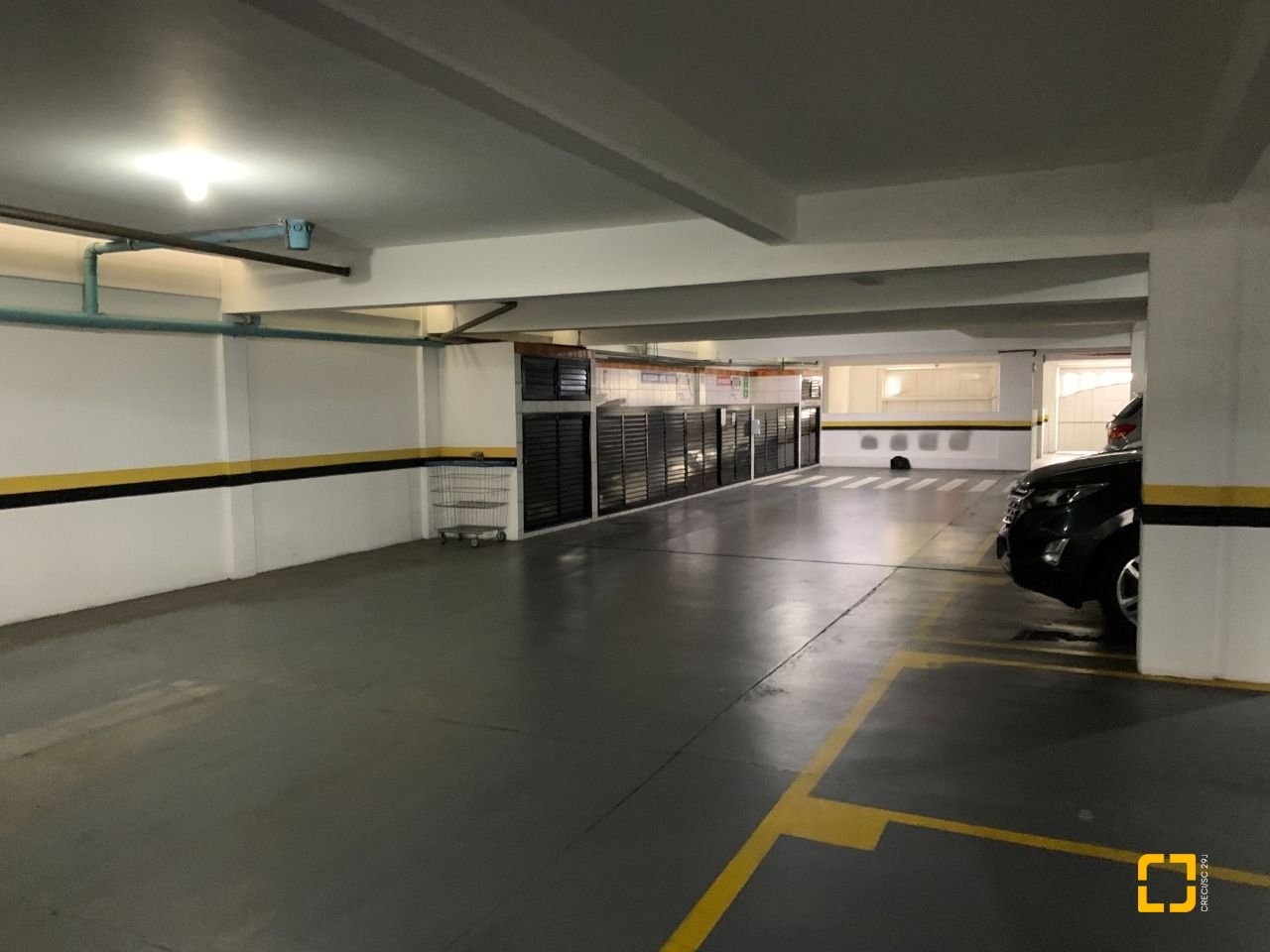 Apartamento com 81m², 4 quartos (sendo 1 suíte), 1 garagem, no bairro Centro em Florianópolis