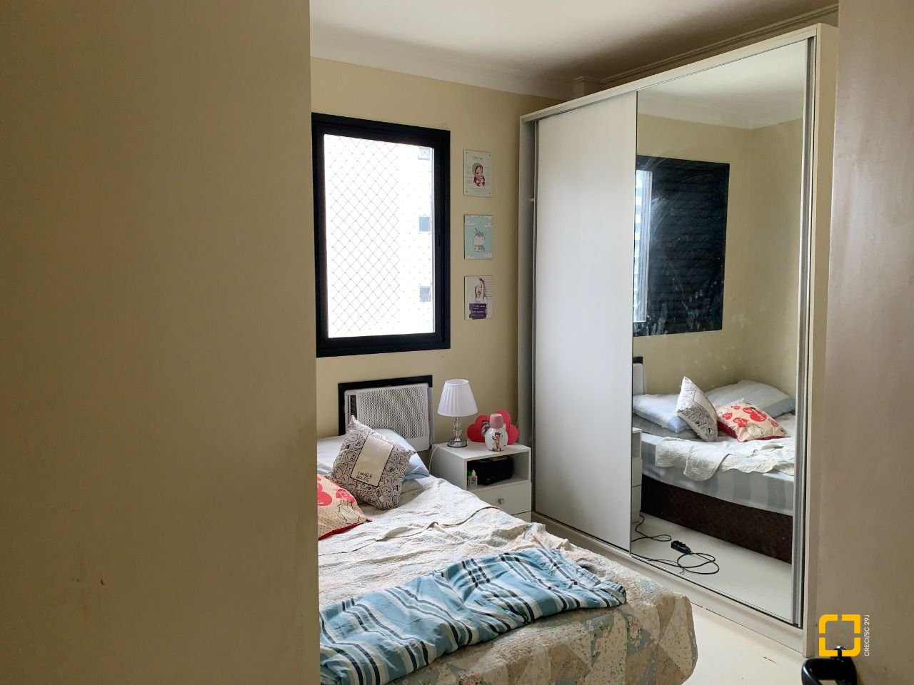 Apartamento com 81m², 4 quartos (sendo 1 suíte), 1 garagem, no bairro Centro em Florianópolis