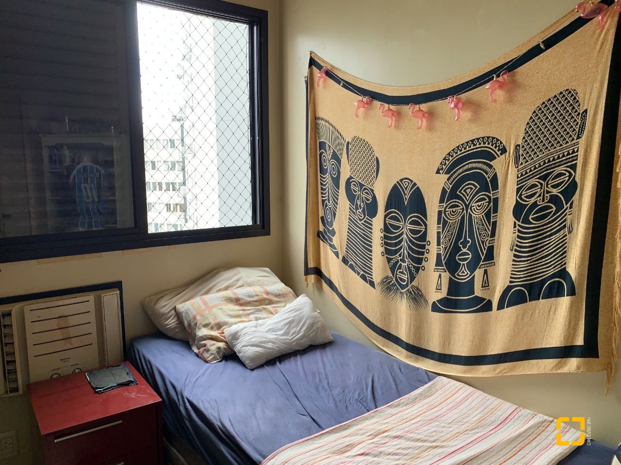 Apartamento com 81m², 4 quartos (sendo 1 suíte), 1 garagem, no bairro Centro em Florianópolis
