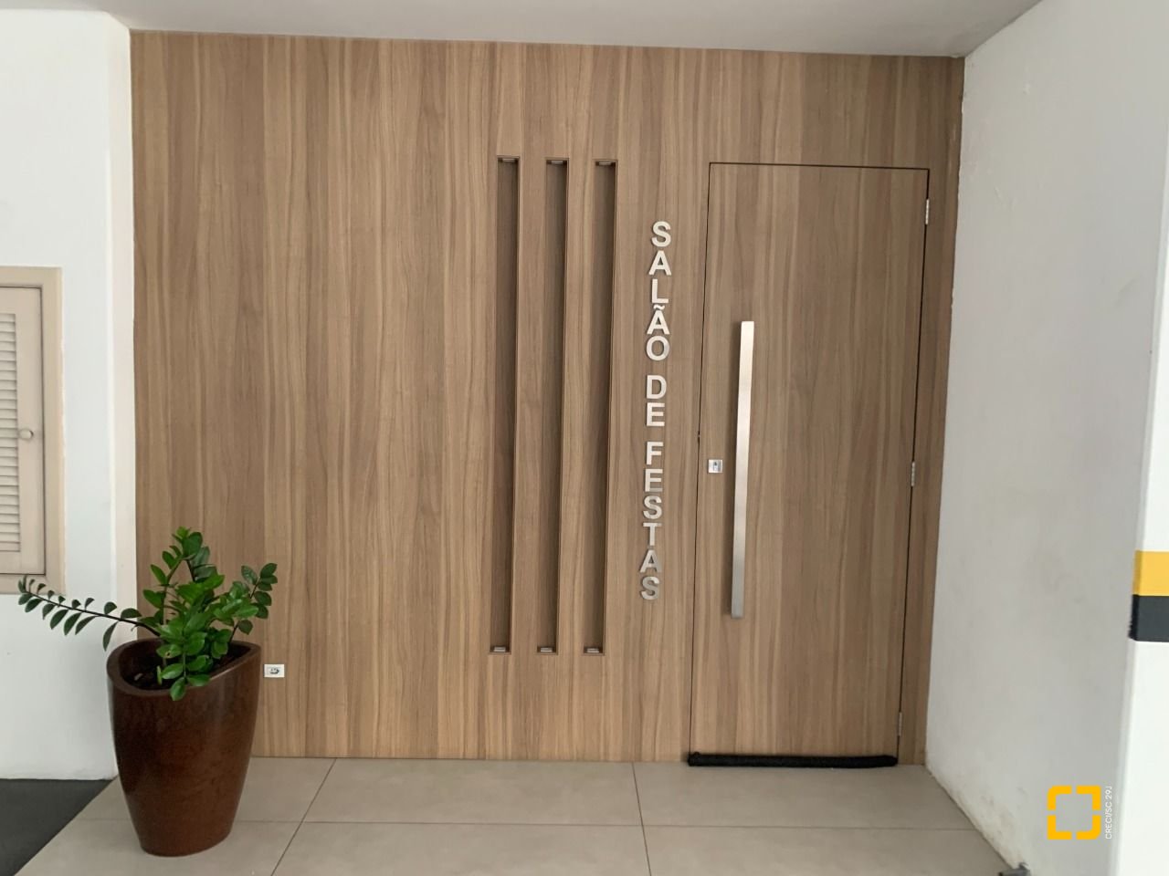 Apartamento com 81m², 4 quartos (sendo 1 suíte), 1 garagem, no bairro Centro em Florianópolis
