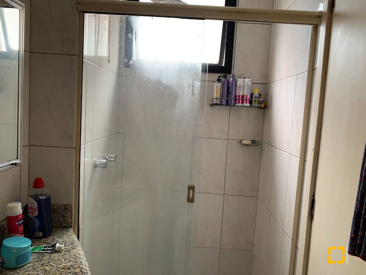 Apartamento com 81m², 4 quartos (sendo 1 suíte), 1 garagem, no bairro Centro em Florianópolis