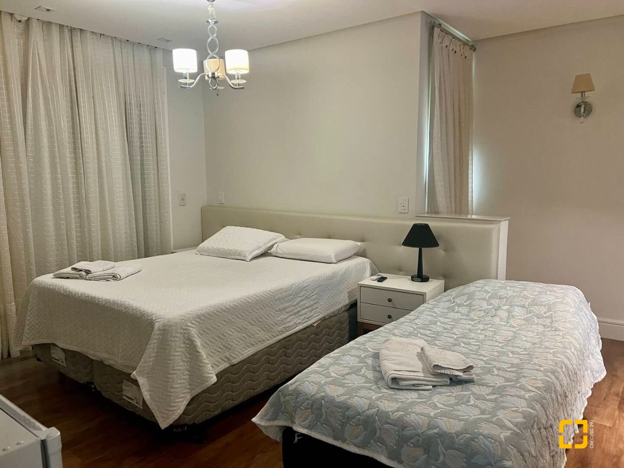 Casa com 385m², 5 quartos (sendo 5 suítes), 2 garagens, no bairro Jurerê Internacional em Florianópolis