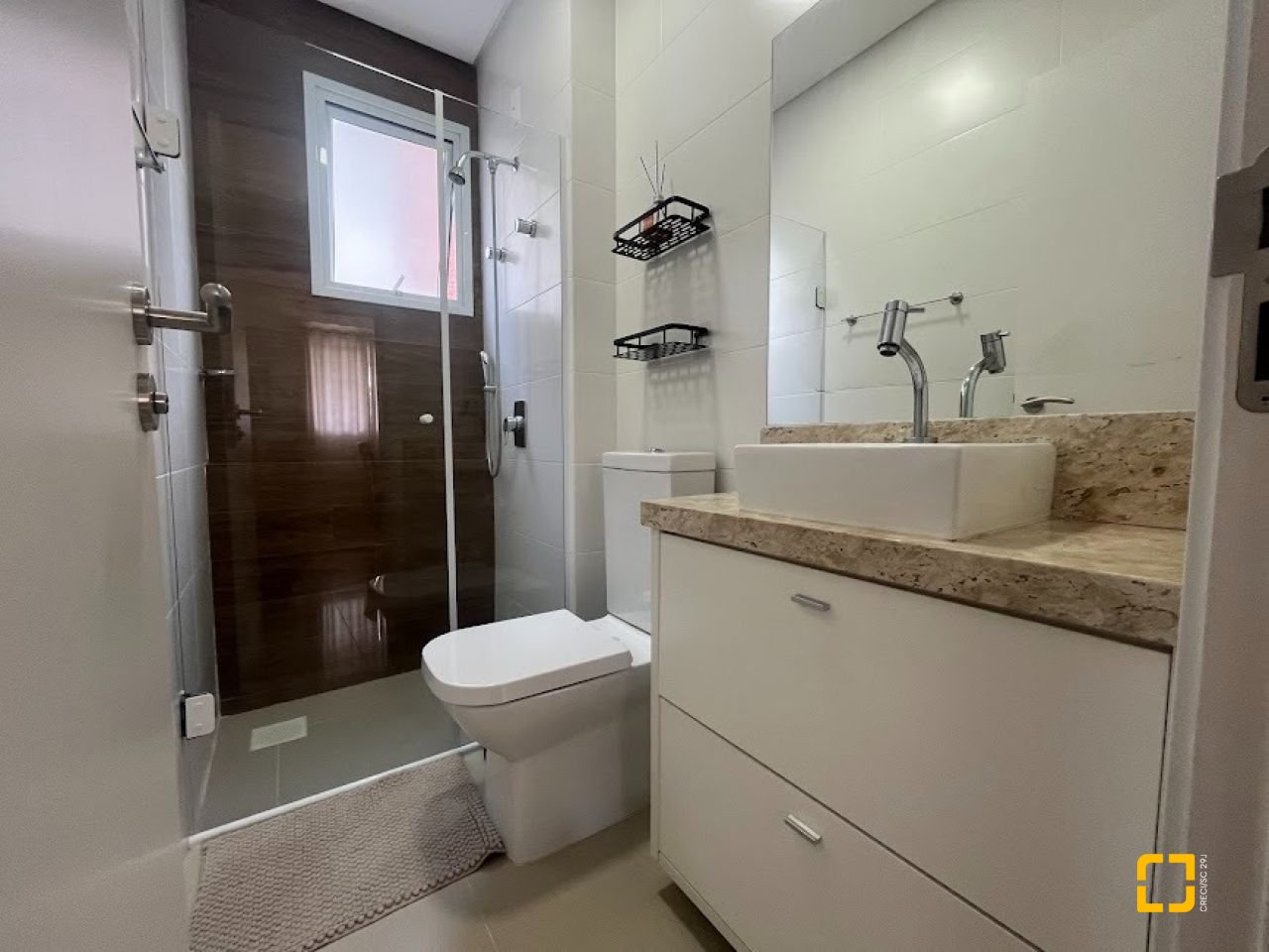 Apartamento com 72m², 3 quartos (sendo 1 suíte), 1 garagem, no bairro Jurerê Internacional em Florianópolis