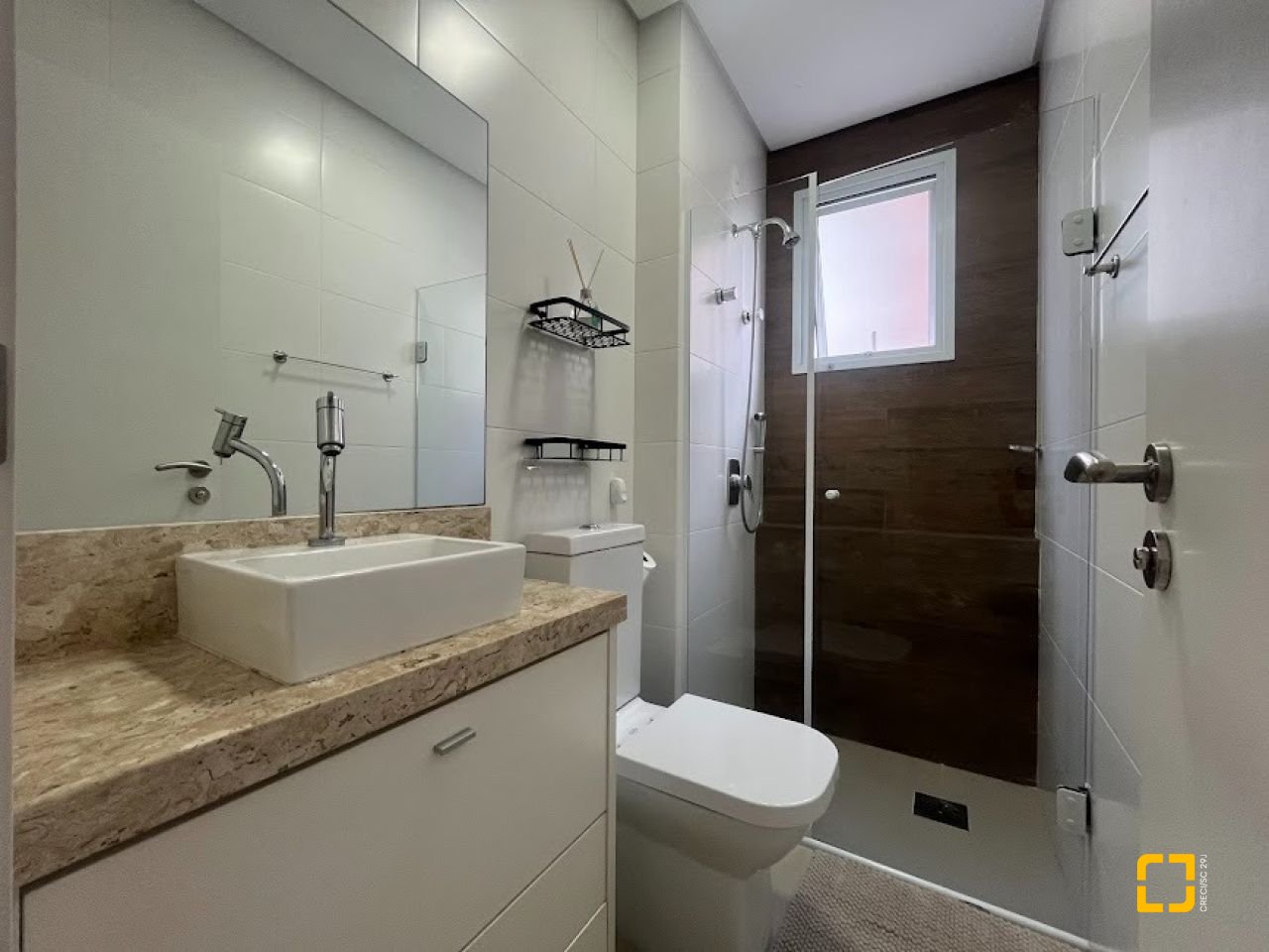 Apartamento com 72m², 3 quartos (sendo 1 suíte), 1 garagem, no bairro Jurerê Internacional em Florianópolis