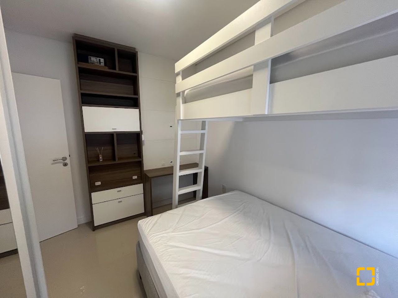 Apartamento com 72m², 3 quartos (sendo 1 suíte), 1 garagem, no bairro Jurerê Internacional em Florianópolis