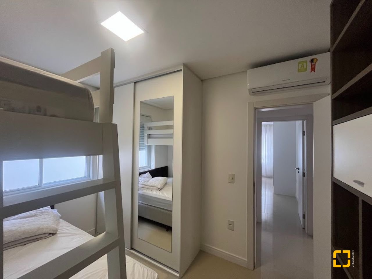 Apartamento com 72m², 3 quartos (sendo 1 suíte), 1 garagem, no bairro Jurerê Internacional em Florianópolis