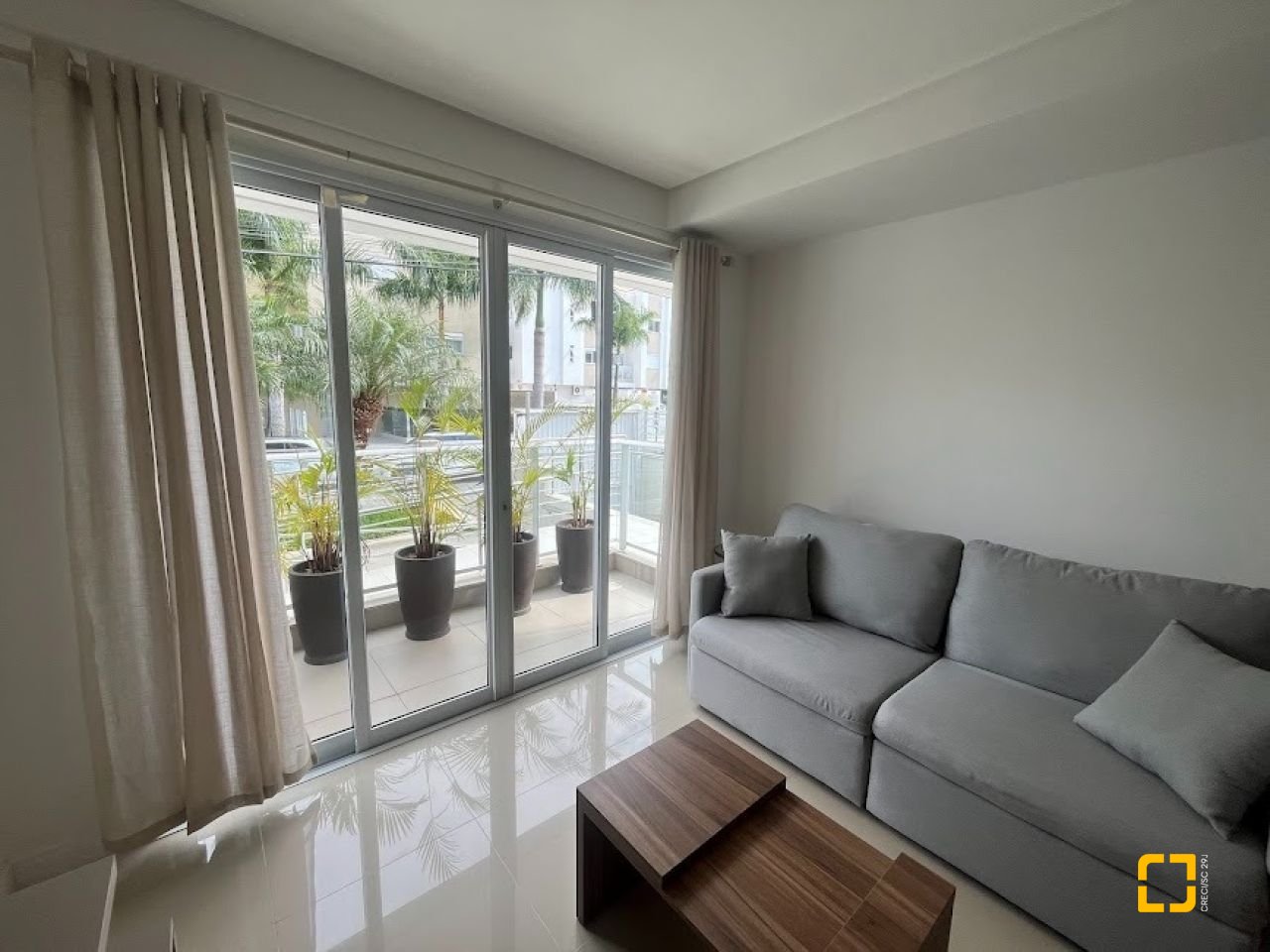 Apartamento com 72m², 3 quartos (sendo 1 suíte), 1 garagem, no bairro Jurerê Internacional em Florianópolis