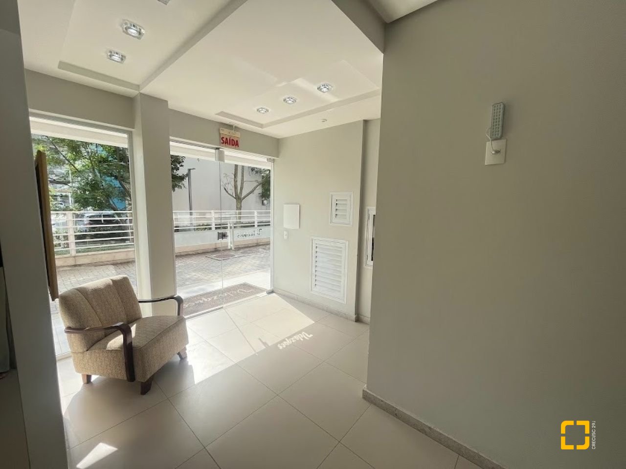 Apartamento com 72m², 3 quartos (sendo 1 suíte), 1 garagem, no bairro Jurerê Internacional em Florianópolis