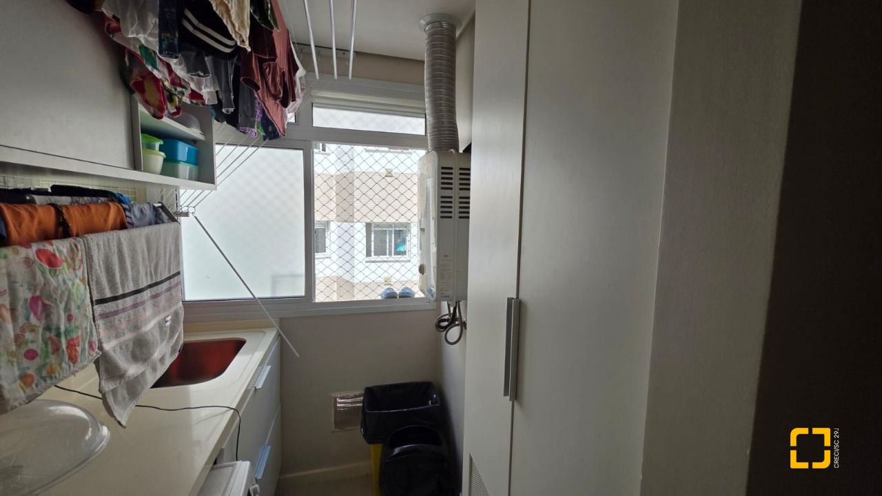 Apartamento com 91m², 4 quartos (sendo 1 suíte), 2 garagens, no bairro Trindade em Florianópolis
