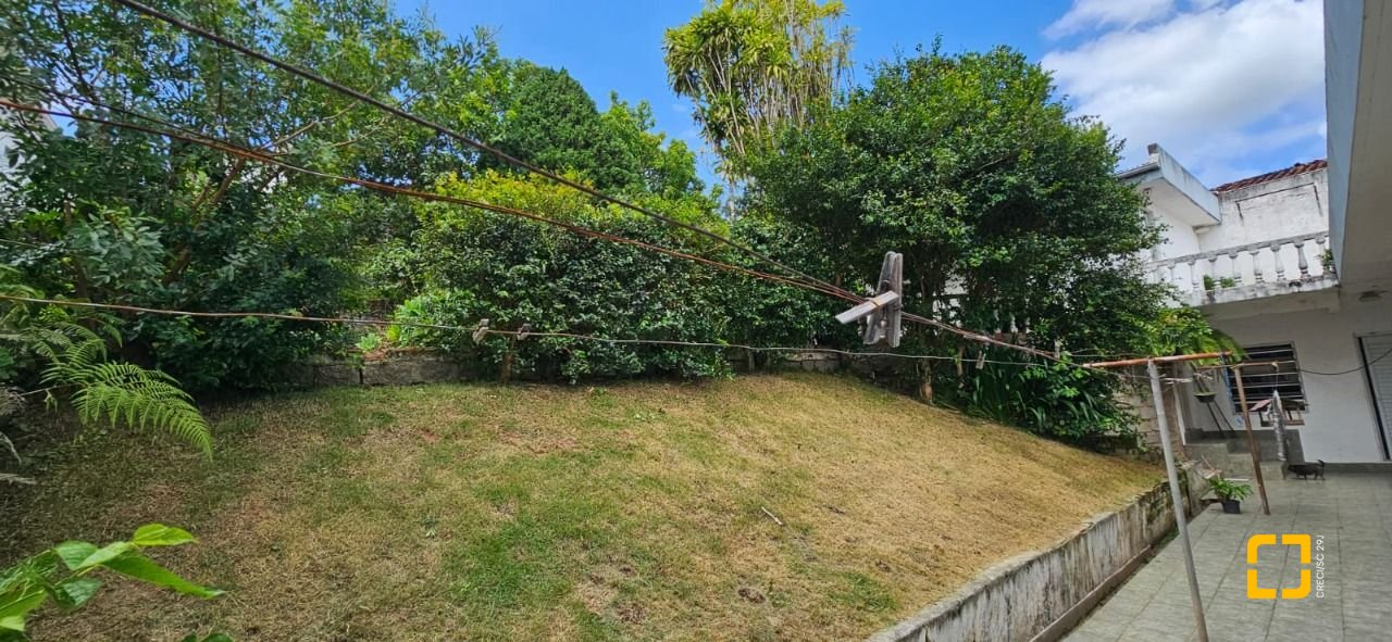 Casa com 288m², 4 garagens, no bairro Saco dos Limões em Florianópolis