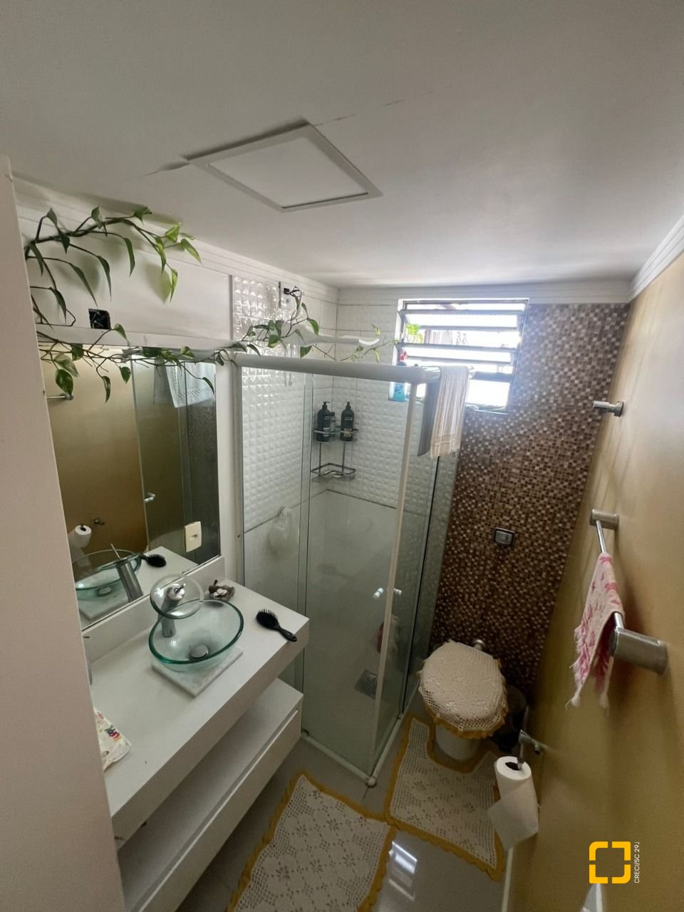 Apartamento com 75m², 3 quartos (sendo 1 suíte), 1 garagem, no bairro Canasvieiras em Florianópolis