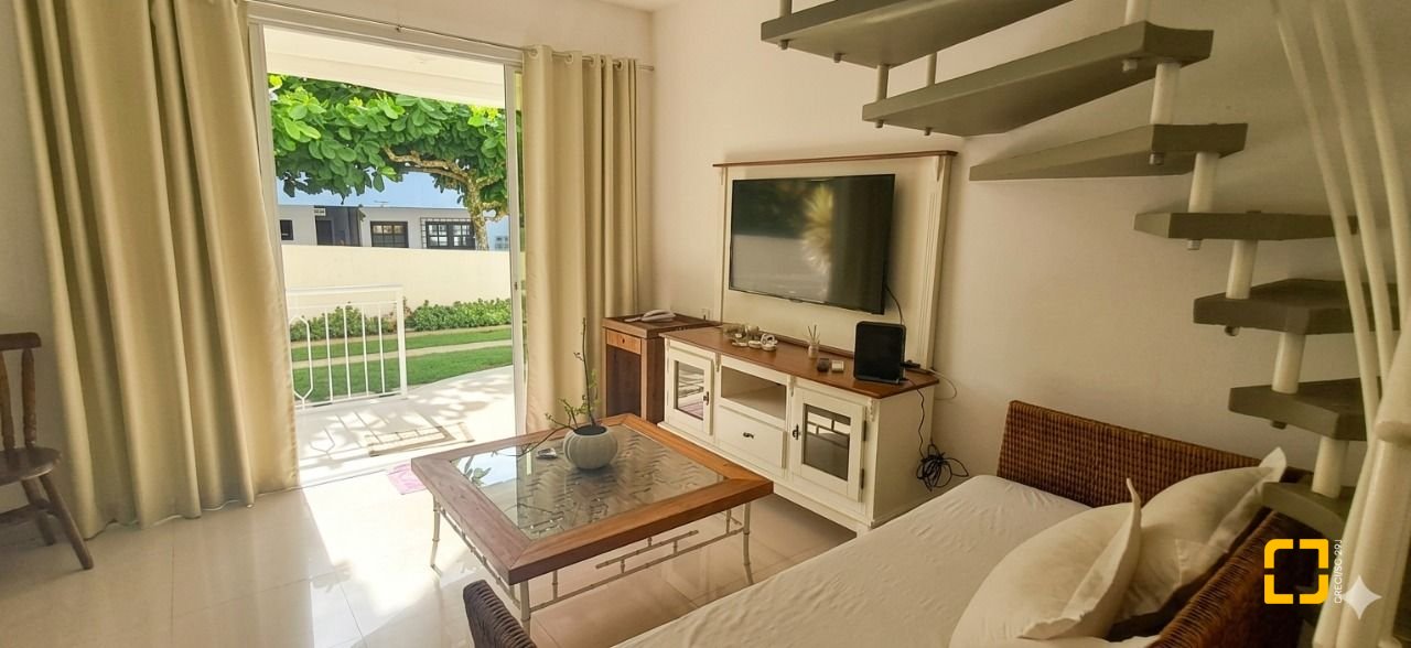 Casa de Condomínio com 103m², 4 quartos (sendo 2 suítes), 1 garagem, no bairro Canasvieiras em Florianópolis