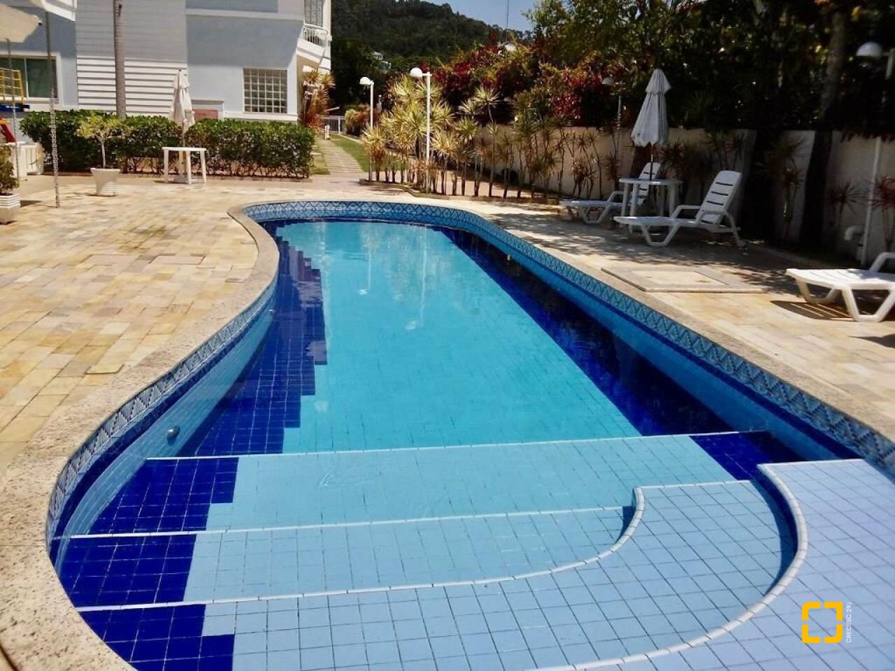 Casa de Condomínio com 103m², 4 quartos (sendo 2 suítes), 1 garagem, no bairro Canasvieiras em Florianópolis