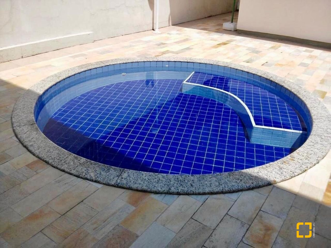 Casa de Condomínio com 103m², 4 quartos (sendo 2 suítes), 1 garagem, no bairro Canasvieiras em Florianópolis