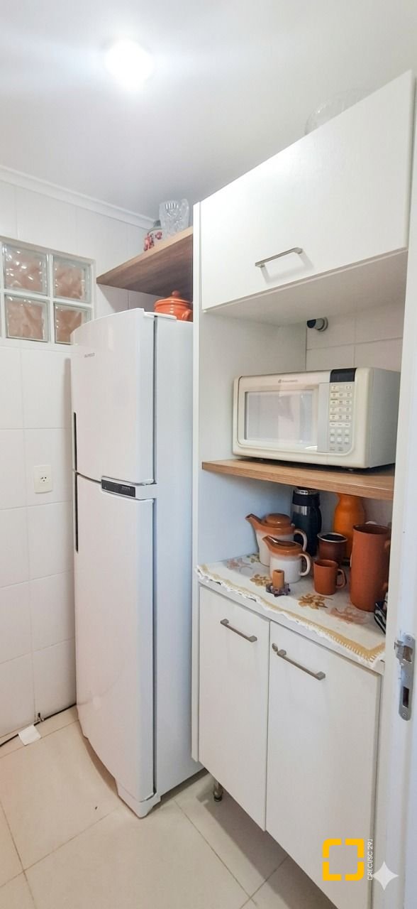 Casa de Condomínio com 103m², 2 quartos (sendo 2 suítes), 1 garagem, no bairro Canasvieiras em Florianópolis