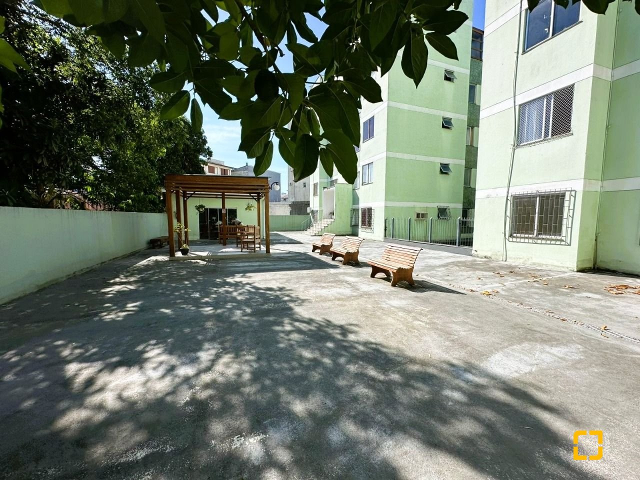 Apartamento com 43m², 1 quarto, 1 garagem, no bairro Estreito em Florianópolis