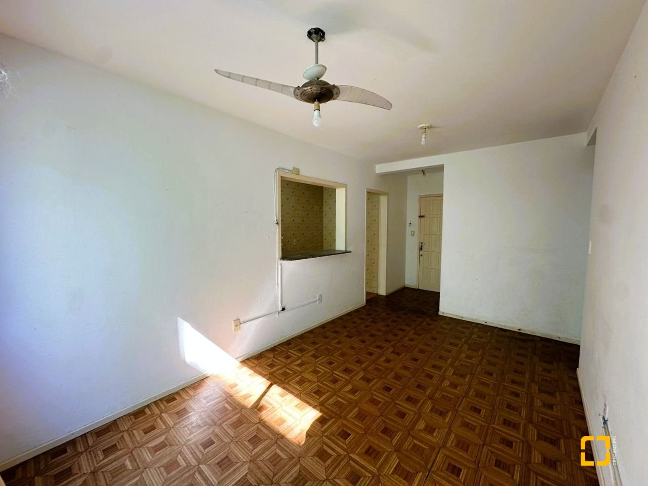 Apartamento com 43m², 1 quarto, 1 garagem, no bairro Estreito em Florianópolis