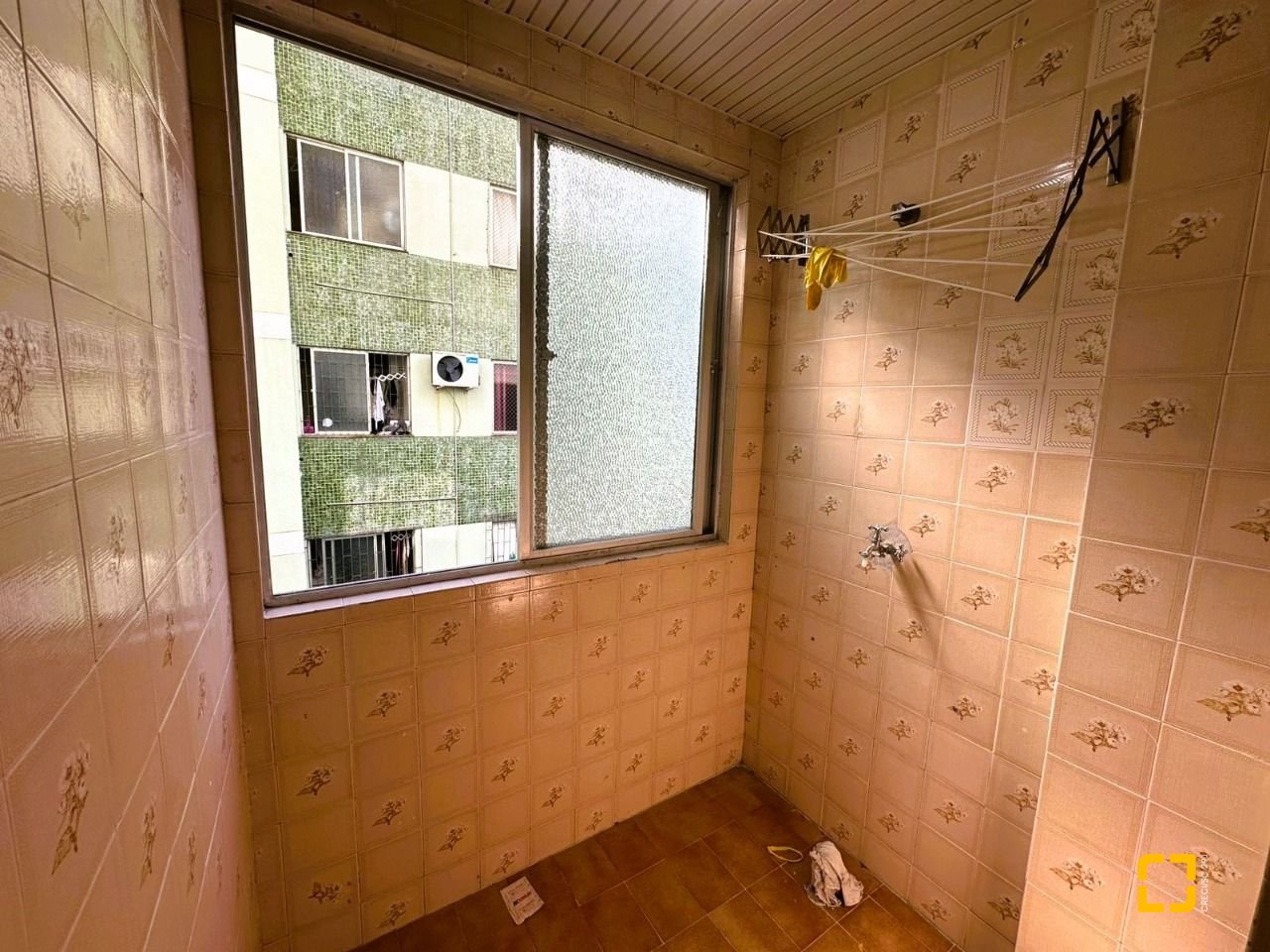 Apartamento com 43m², 1 quarto, 1 garagem, no bairro Estreito em Florianópolis