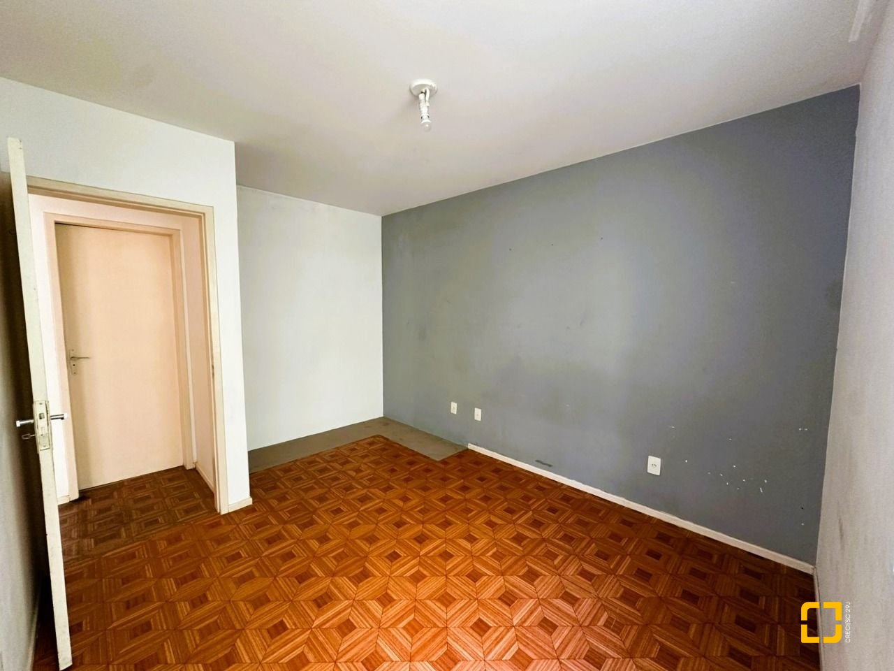 Apartamento com 43m², 1 quarto, 1 garagem, no bairro Estreito em Florianópolis
