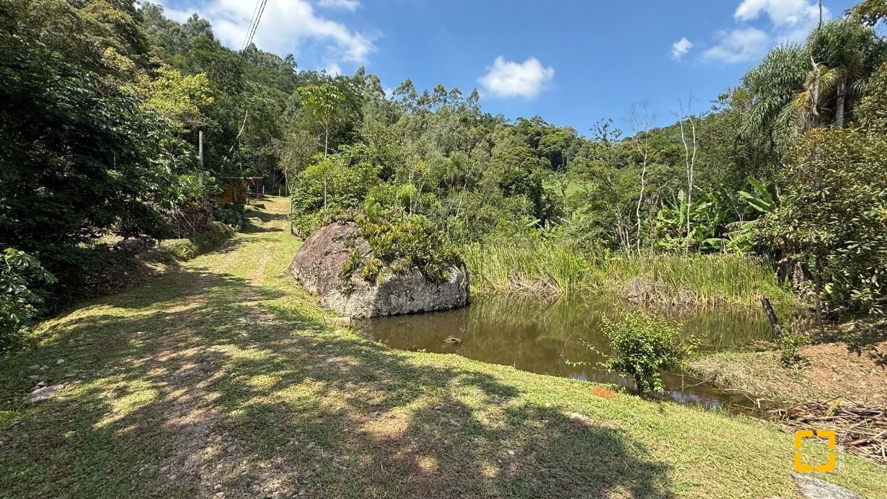 Sítio com 100m², 1 quarto, 3 garagens, no bairro Penha em Paulo Lopes