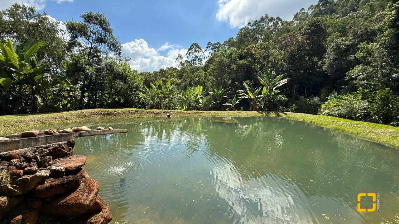 Sítio com 100m², 1 quarto, 3 garagens, no bairro Penha em Paulo Lopes
