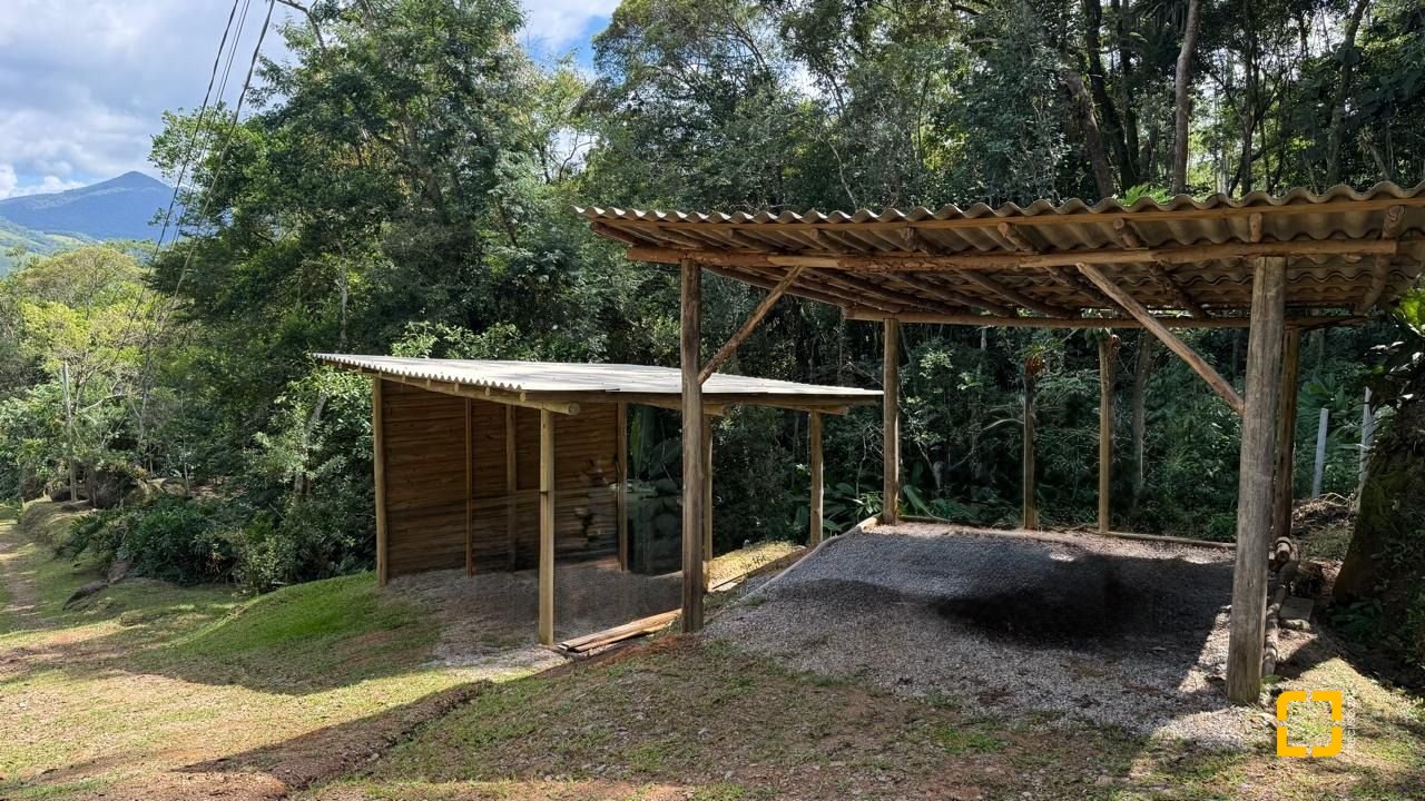 Sítio com 100m², 1 quarto, 3 garagens, no bairro Penha em Paulo Lopes
