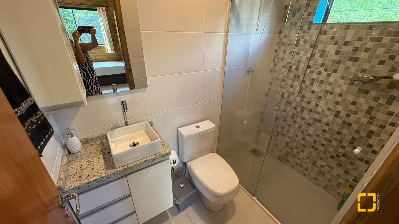 Sítio com 100m², 1 quarto, 3 garagens, no bairro Penha em Paulo Lopes