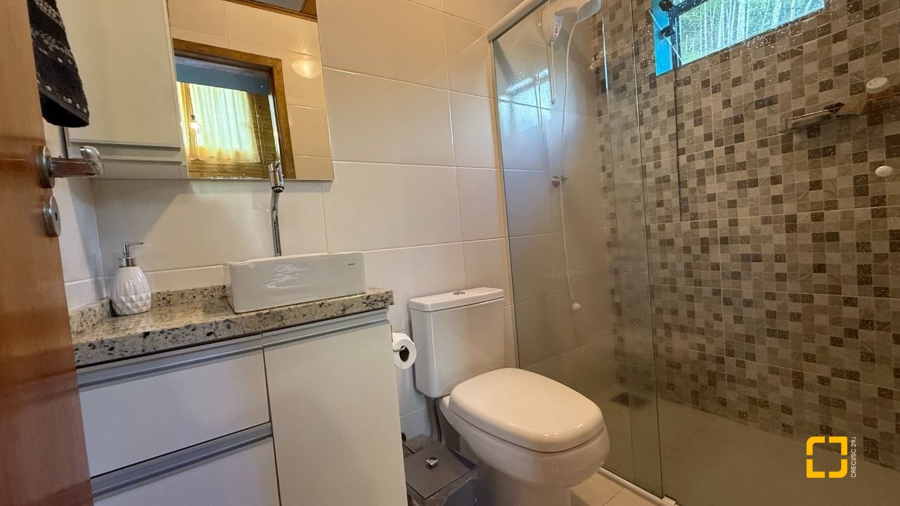 Sítio com 100m², 1 quarto, 3 garagens, no bairro Penha em Paulo Lopes