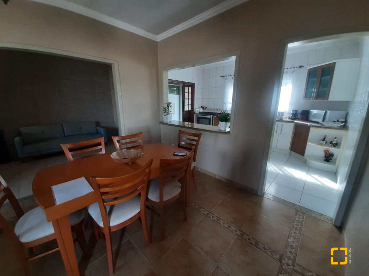 Casa com 150m², 3 quartos (sendo 1 suíte), 1 garagem, no bairro Serraria em São José