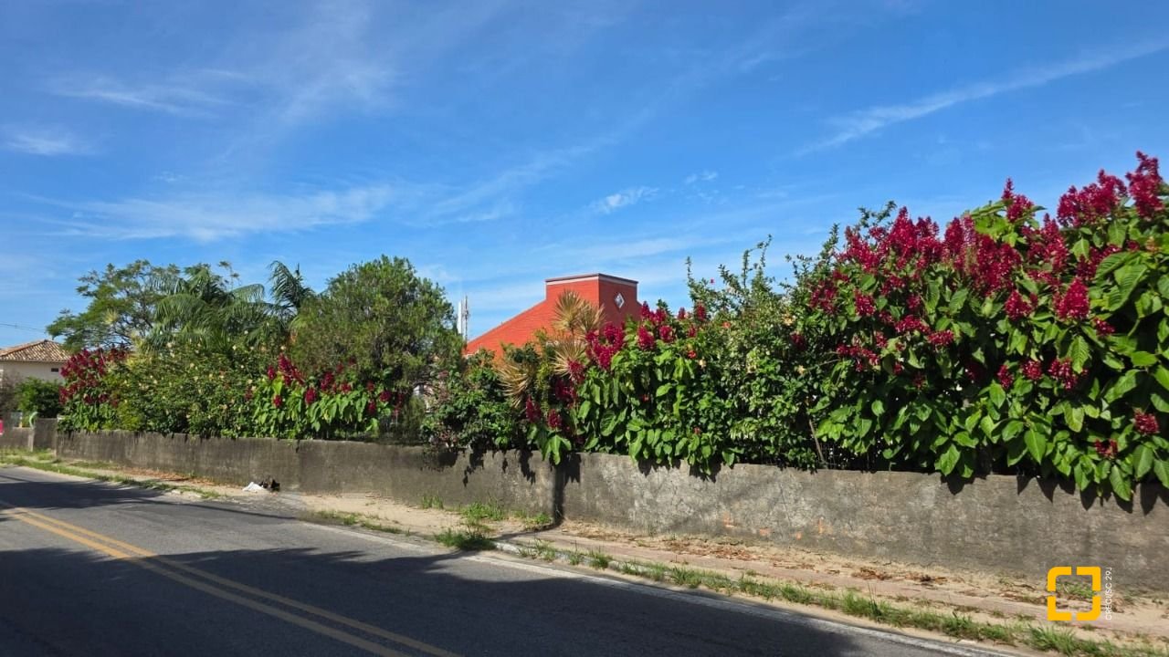 Terreno com 787m², no bairro Campeche em Florianópolis