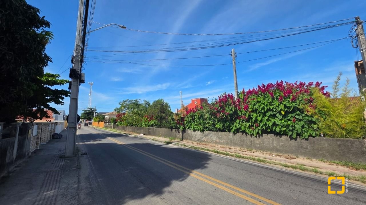 Terreno com 787m², no bairro Campeche em Florianópolis