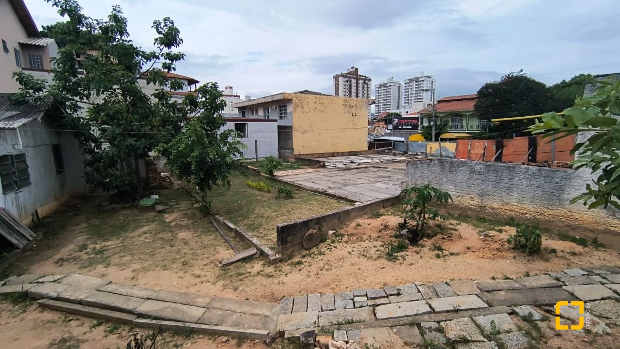 Terreno com 814m², no bairro Estreito em Florianópolis