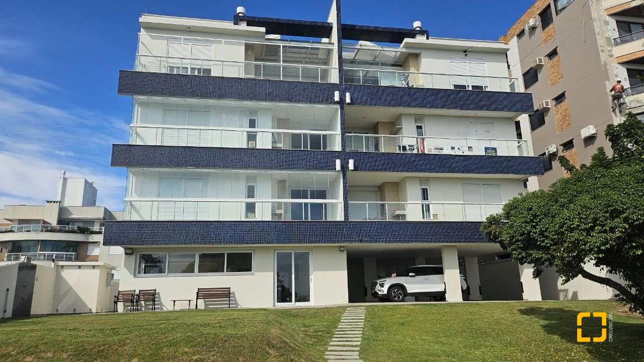 Apartamento com 101m², 4 quartos (sendo 1 suíte), 1 garagem, no bairro Canasvieiras em Florianópolis