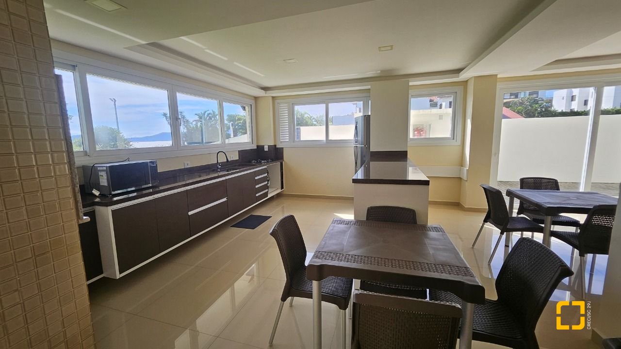 Apartamento com 101m², 4 quartos (sendo 1 suíte), 1 garagem, no bairro Canasvieiras em Florianópolis